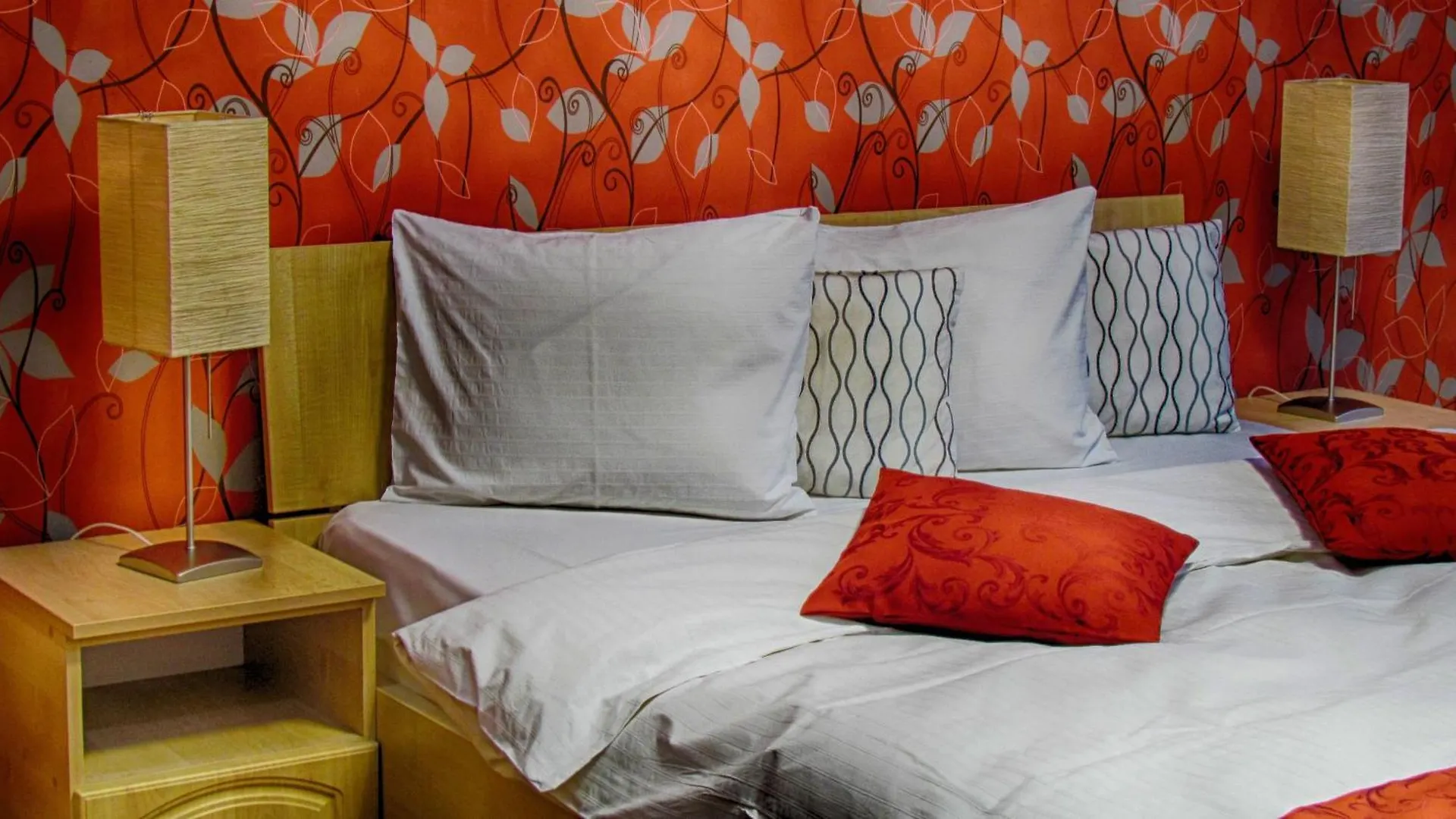 City Garden Rooms&Apartments Boekarest 3*,  Roemenië