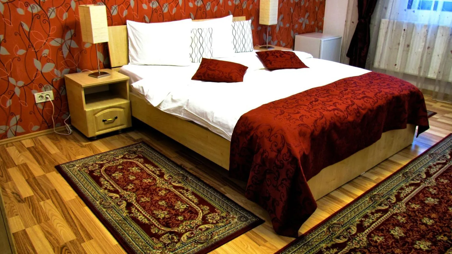 City Garden Rooms And Apartments Bucharest Bed & Breakfast